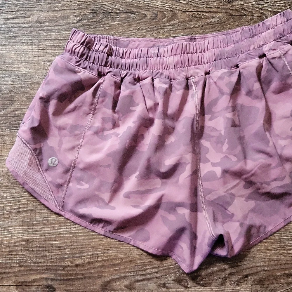 Lululemon | Pink Camo Hotty Hot - Picture 3 of 3